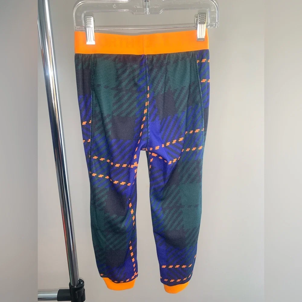 The North Face Kids 2-Piece Thermal Layer Set | Cozy Waffle Base - 5T - Picture 7 of 9